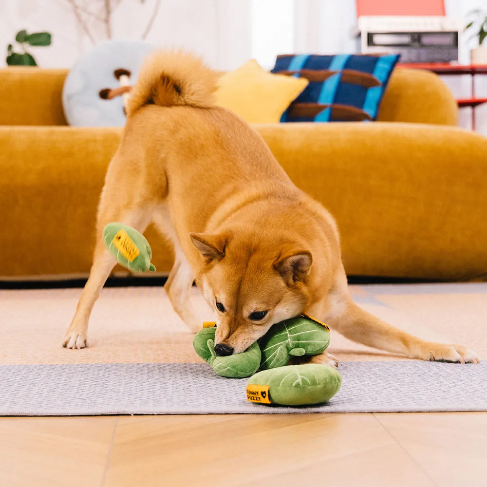 SnugNest Textured Leaf-Shaped Squeaky Dog Toy - Image 2