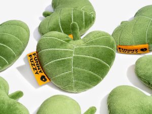SnugNest Textured Leaf-Shaped Squeaky Dog Toy