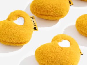 FUNNYFUZZY Heart Plush Squeaky Dog Toy